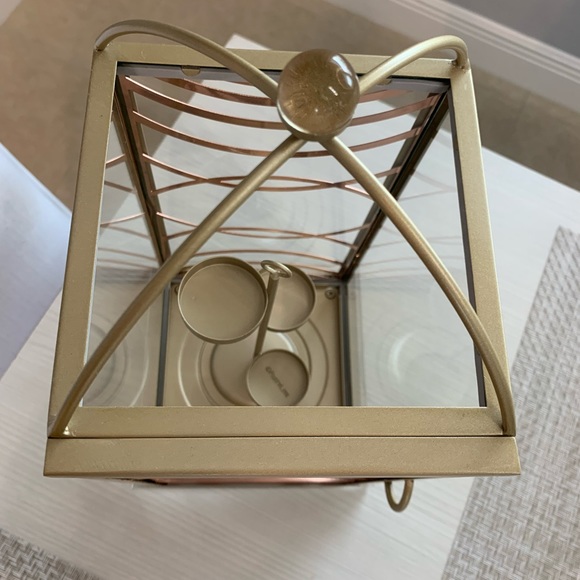 LIKE NEW Partylite “Curved Lines” Lantern - Small - Picture 6 of 8